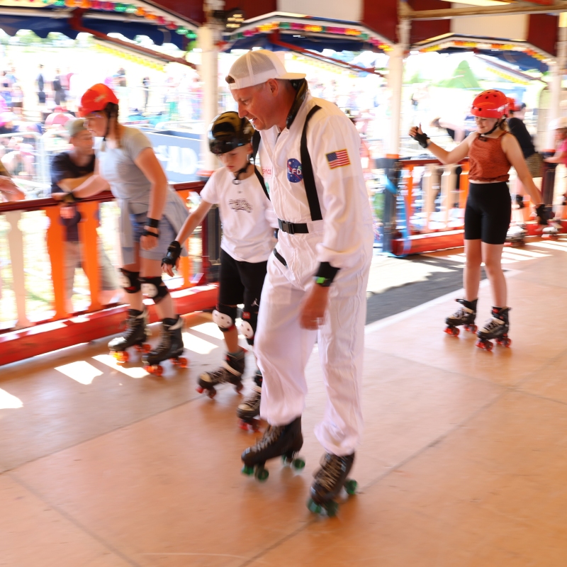 the_artful_dodgems-website_roller_skating_gallery_13