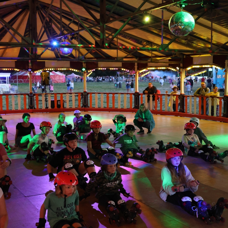 the_artful_dodgems-website_roller_skating_gallery_7